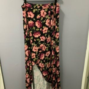American Eagle floral maxi skirt